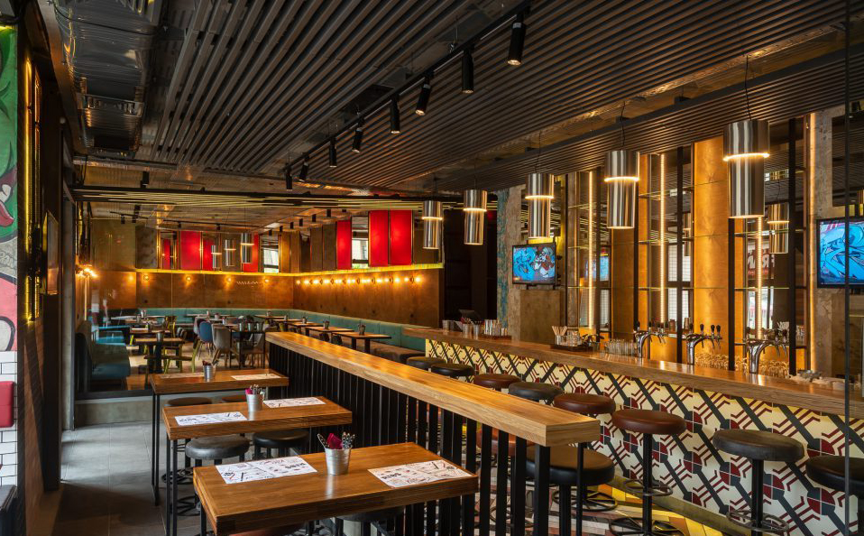 дизайнерский свет в ресторане Frank Санкт-Петербург