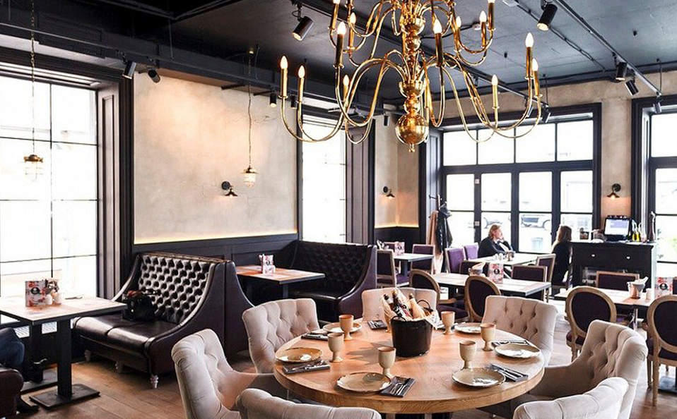 дизайнерские бра ручной работы для ресторана Bruxelles