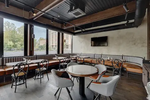 дизайнерские светильники в стиле лофт в ресторане Ardenne